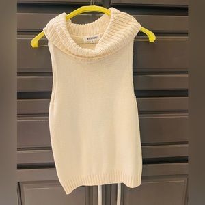 Cowl neck sleeveless sweater